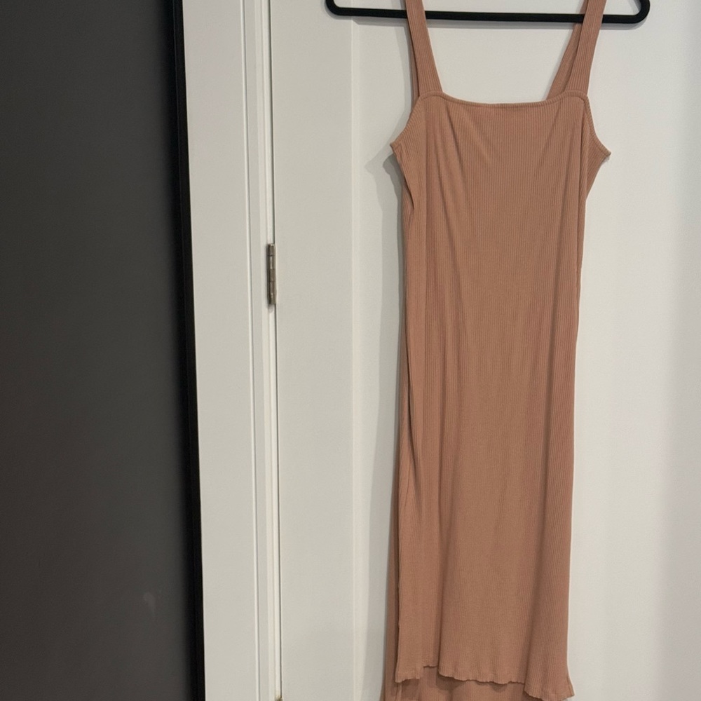 Elegant Tan Sleeveless Dress